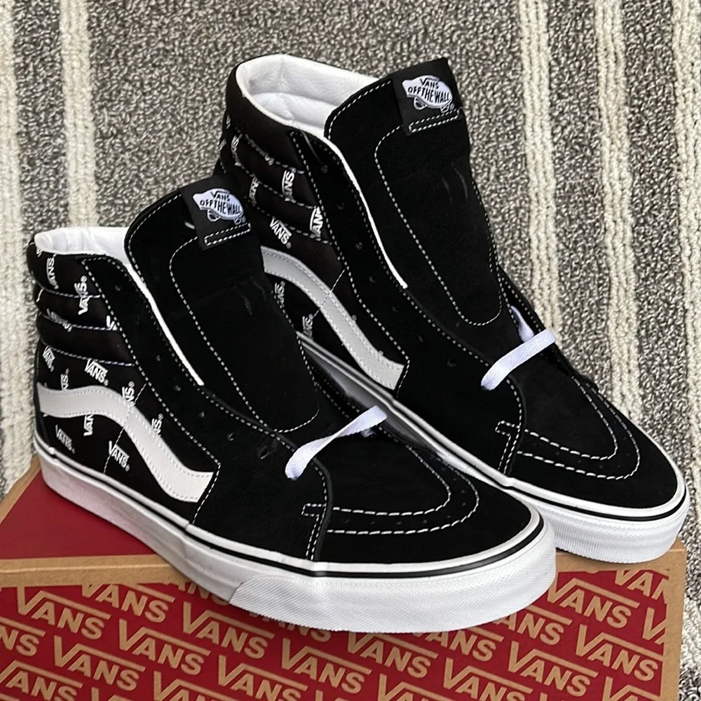 Vans Men’s Sk8-Hi Vans Black/True White Sneakers - Picture 5 of 16